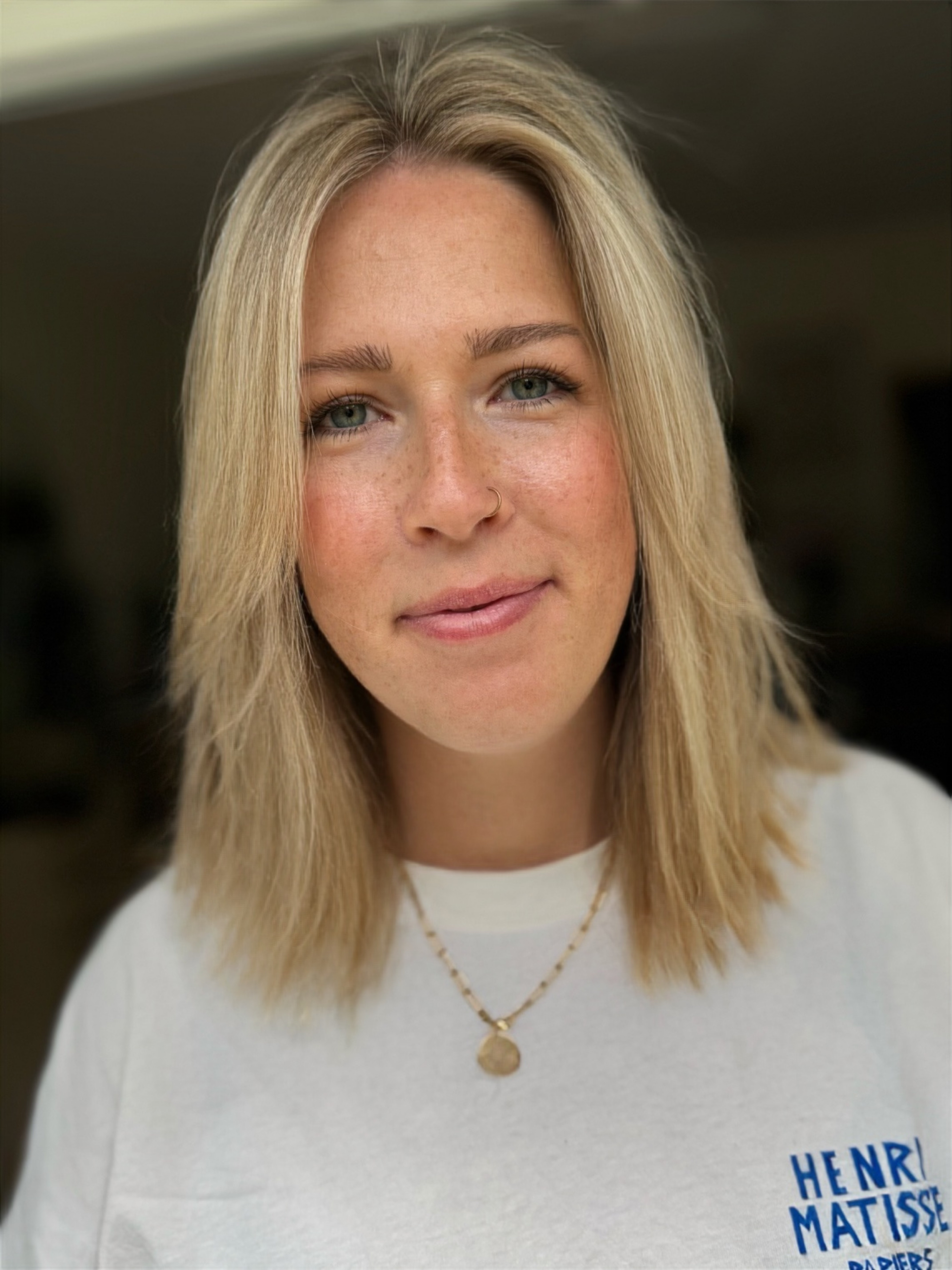 Ergebnis aus dem Studio: Face Framing und Haarschnitt